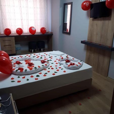 Esas Pansiyon غِمليك المظهر الخارجي الصورة