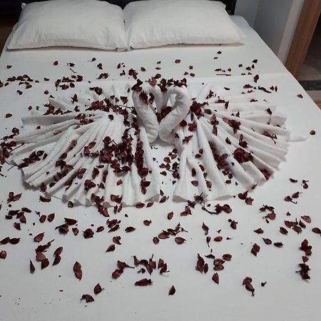 Esas Pansiyon غِمليك المظهر الخارجي الصورة