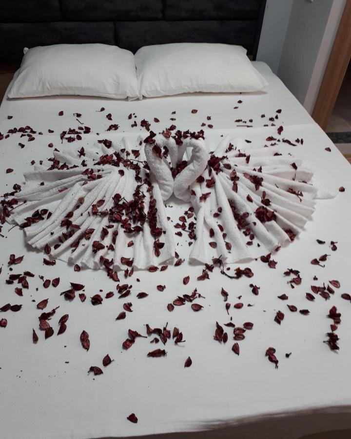 Esas Pansiyon غِمليك المظهر الخارجي الصورة